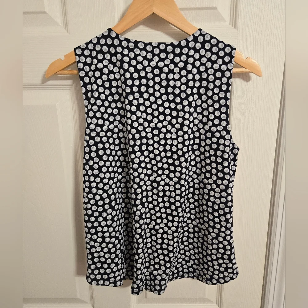 Ann Taylor Black and White Polka Dot Blouse Sleeveless Size Small - Picture 3 of 6